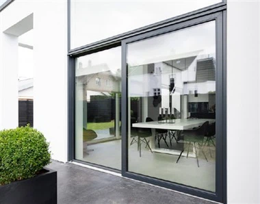 Puertas de vidrio correderas dobles de aluminio en línea